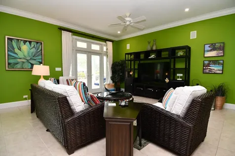 Green Gecko, Tcb Abaco BS