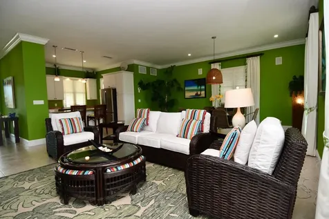 Green Gecko, Tcb Abaco BS