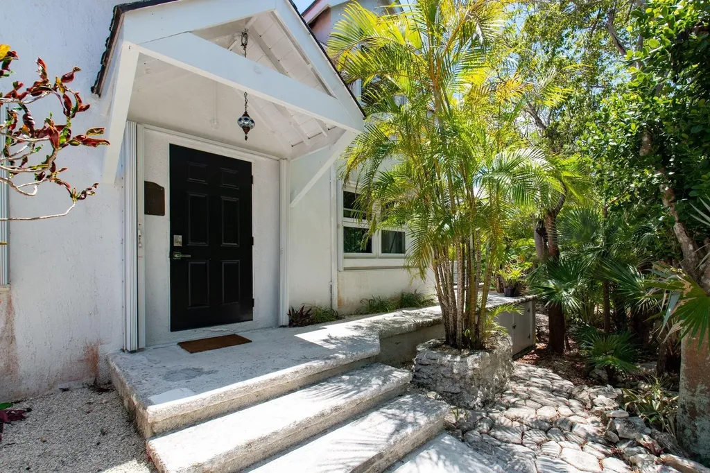 Tattoo's Garden Casita Eleuthera BS