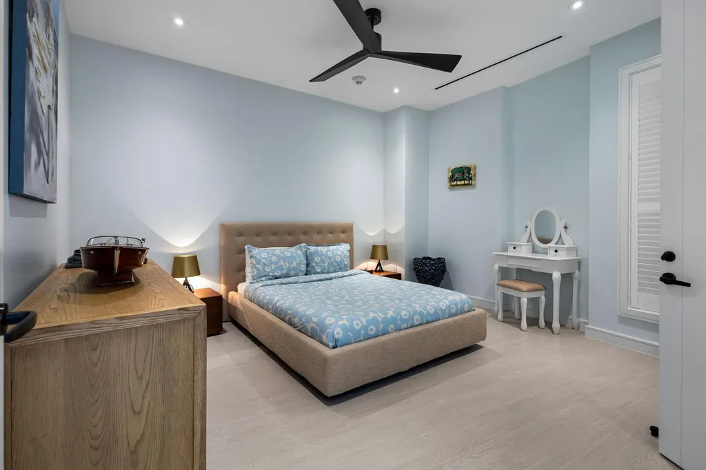 Goldwynn New Providence Paradise Island BS