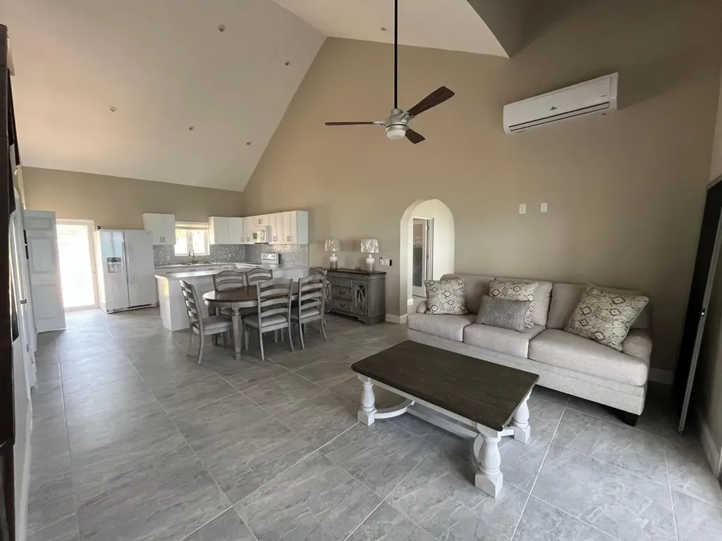 Betty Rockwell Drive Blue Bliss Abaco BS