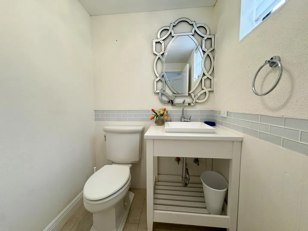 Desert Rose, Old Fort Bay New Providence Paradise Island BS