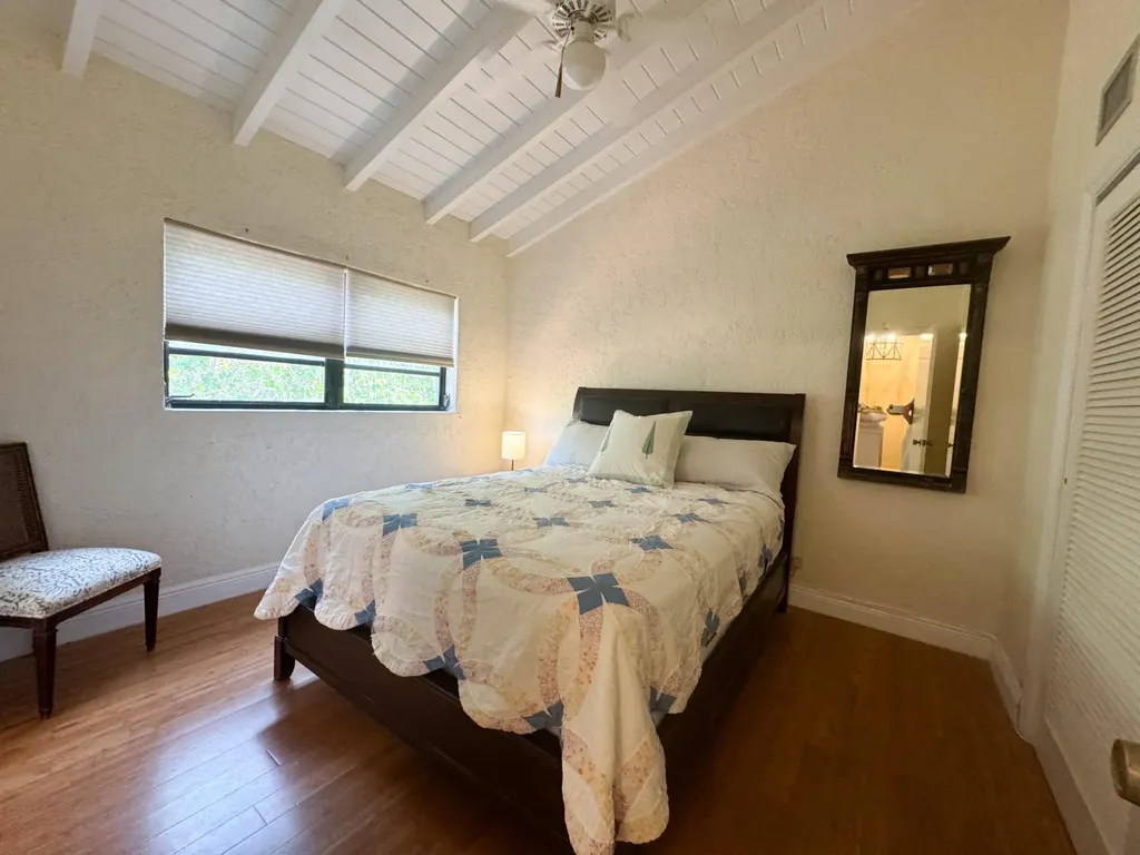 Desert Rose, Old Fort Bay New Providence Paradise Island BS