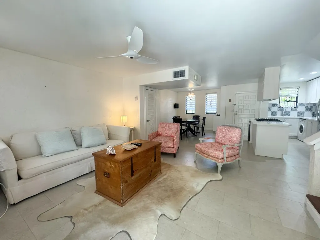 Desert Rose, Old Fort Bay New Providence Paradise Island BS