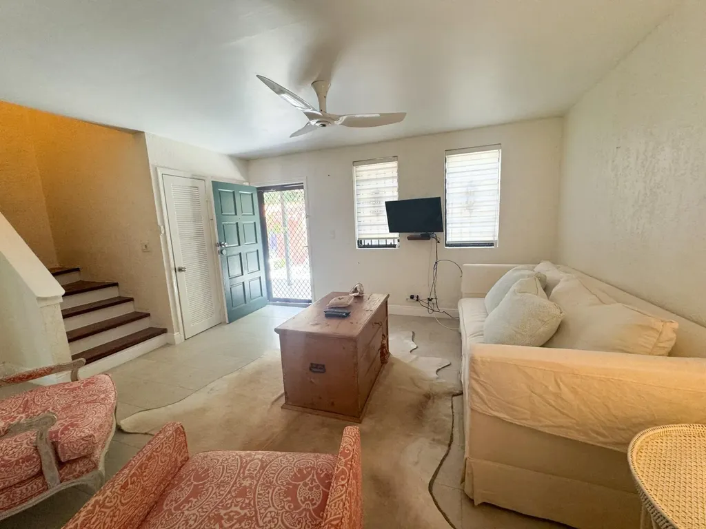 Desert Rose, Old Fort Bay New Providence Paradise Island BS