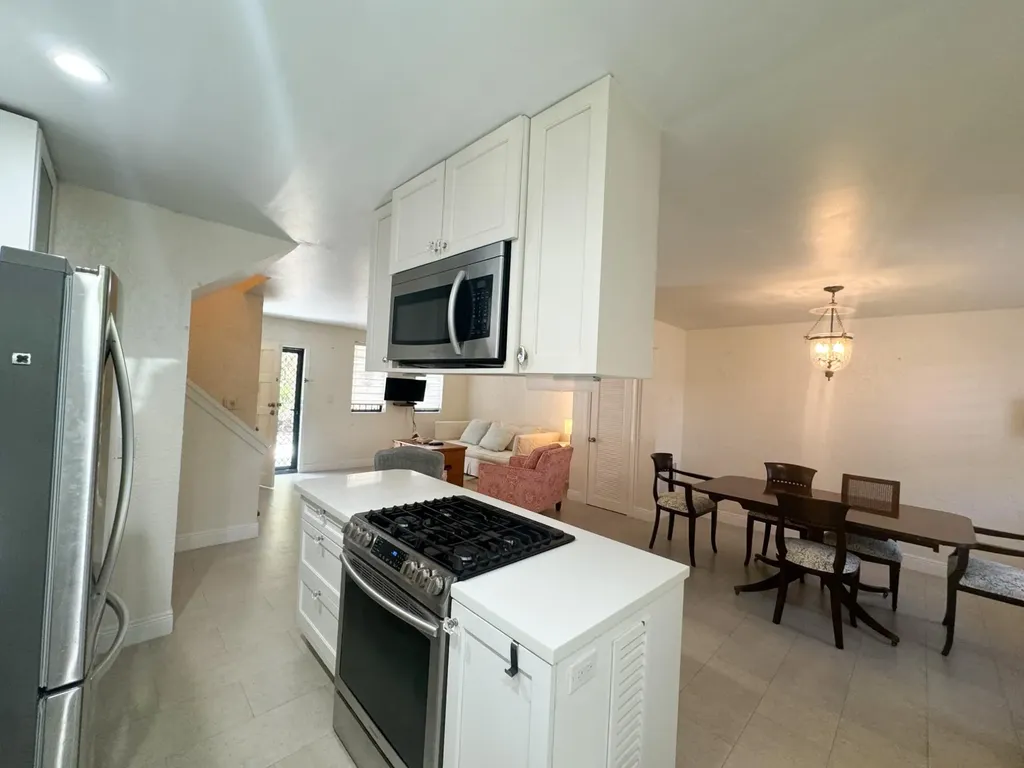 Desert Rose, Old Fort Bay New Providence Paradise Island BS