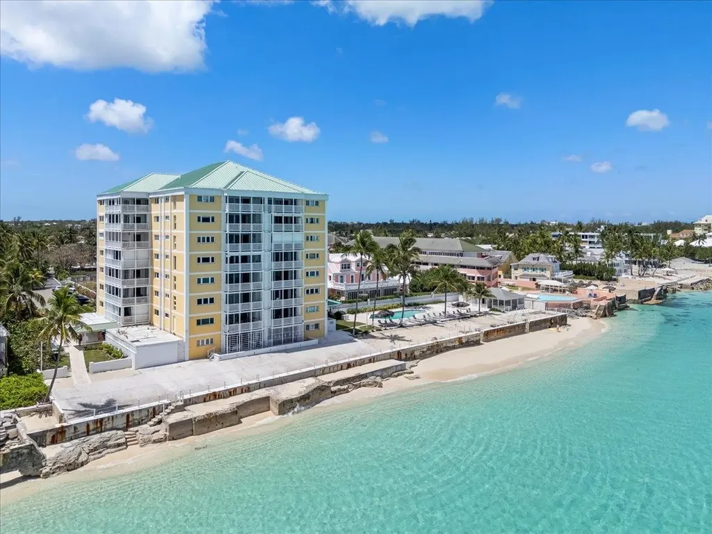 West Bay Street, Cable Be Conchrest New Providence Paradise Island BS