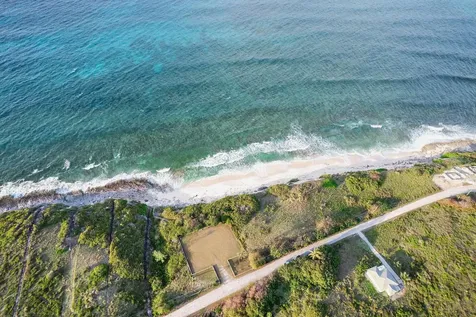 Smuggler's Hill Road Eleuthera BS