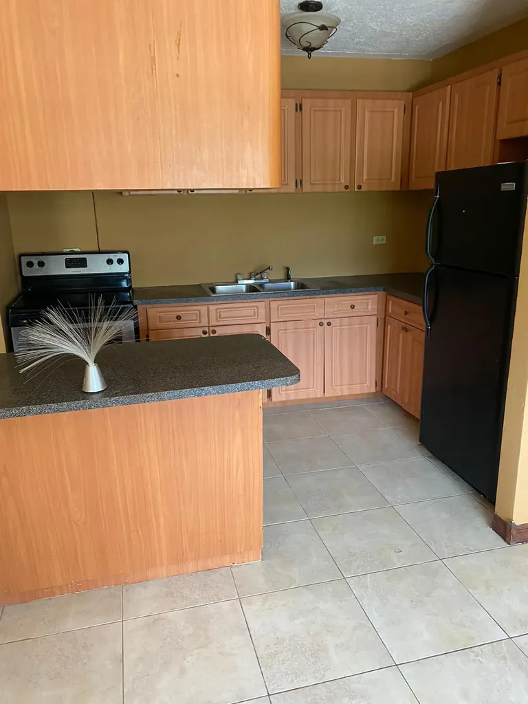 Lynden Pindling Estates 3417 New Providence Paradise Island BS