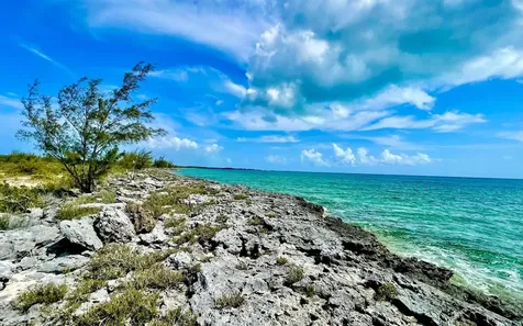 Canal Front Home Dumfries Cat Island BS