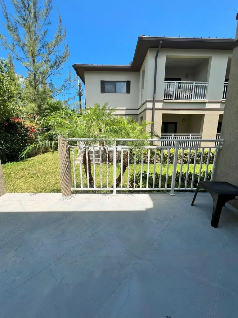 Venetian West New Providence Paradise Island BS