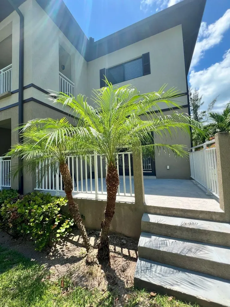 Venetian West New Providence Paradise Island BS