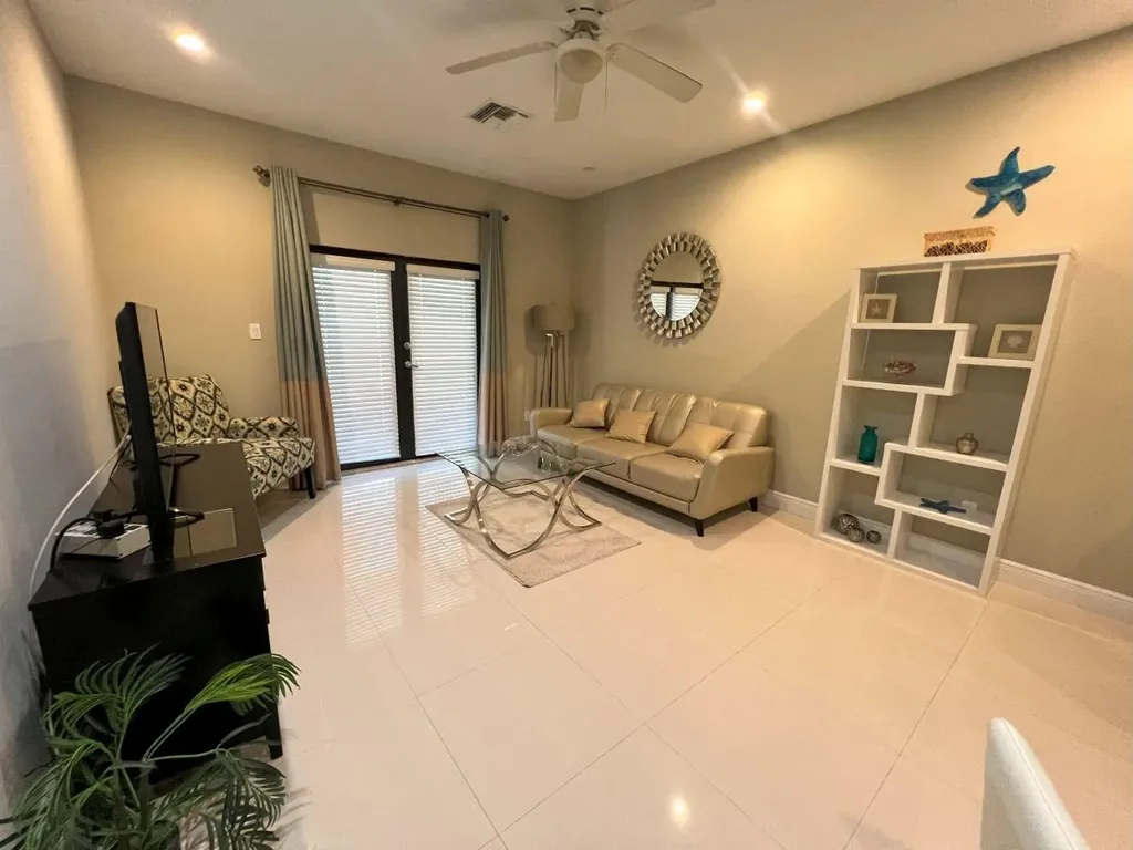 Venetian West New Providence Paradise Island BS