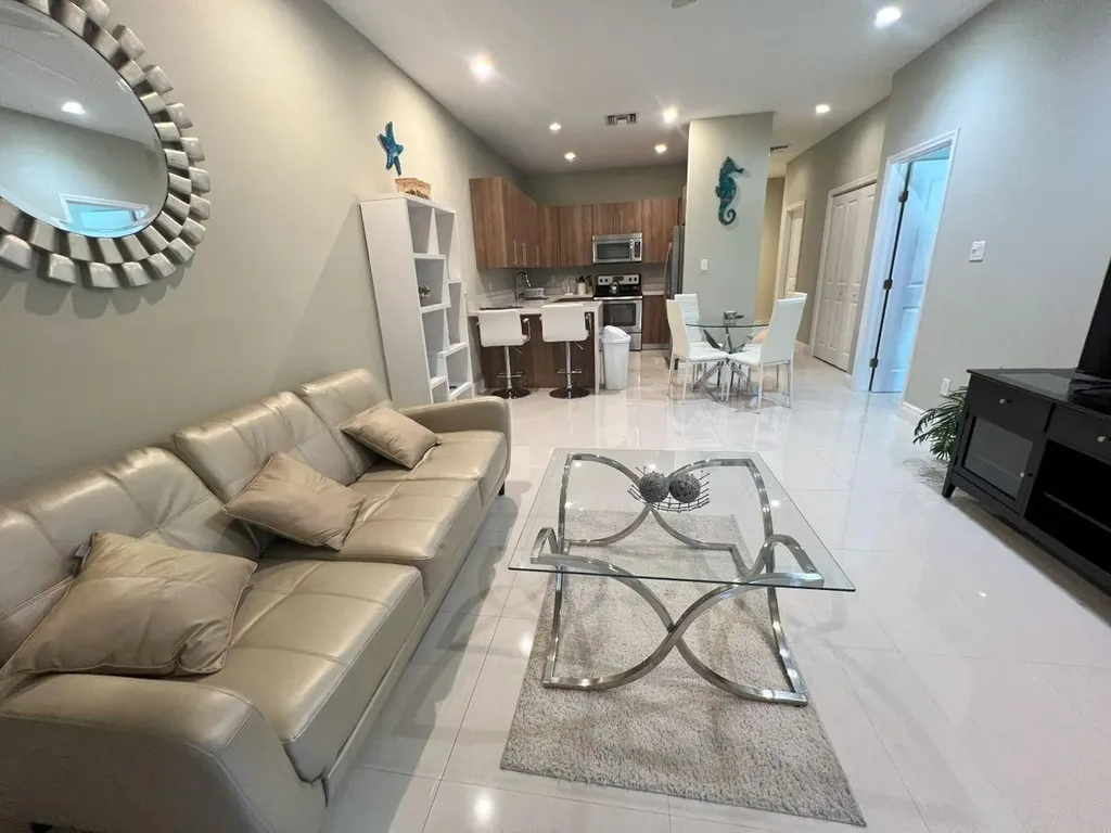 Venetian West New Providence Paradise Island BS