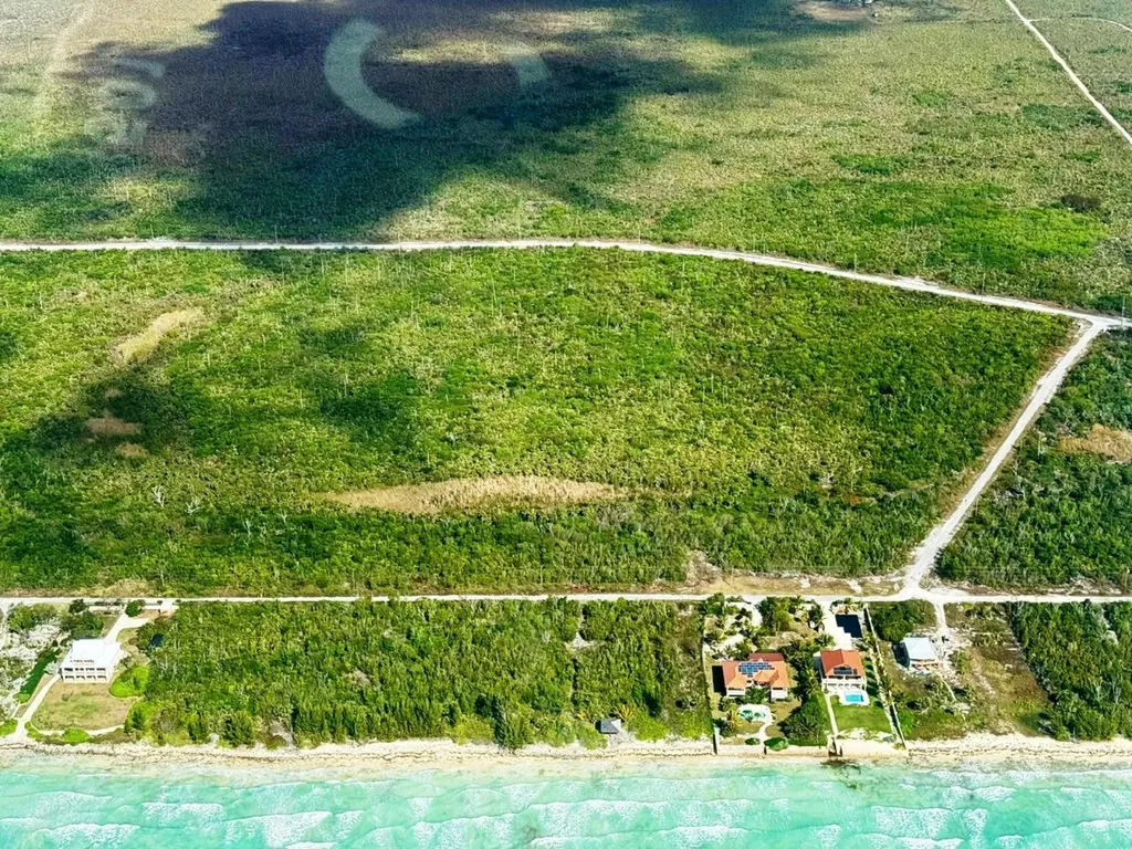 Sweeting's Cay Beach Fron Grand Bahama Freeport BS