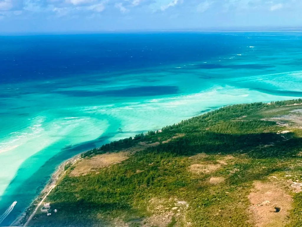 Sweeting's Cay Beach Fron Grand Bahama Freeport BS