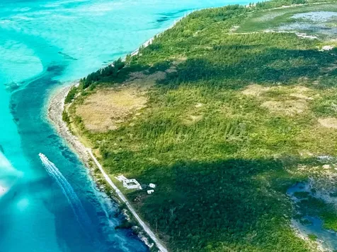 Sweeting's Cay Beach Fron Grand Bahama Freeport BS