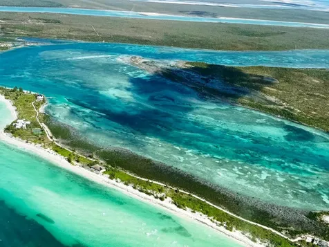 Sweeting's Cay Beach Fron Grand Bahama Freeport BS