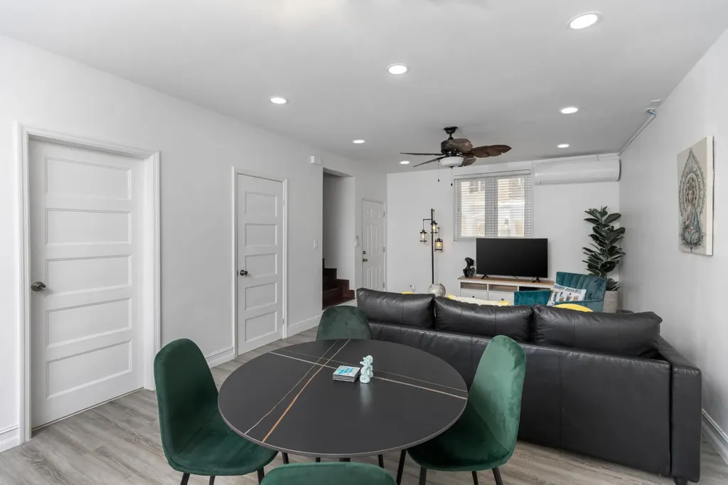 Cable Beach Fourplex New Providence Paradise Island BS