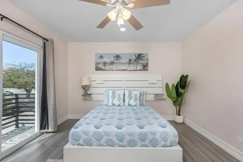 Cable Beach Fourplex New Providence Paradise Island BS