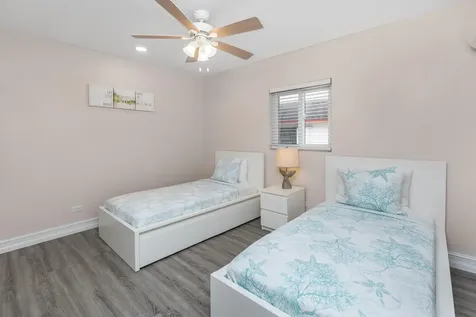 Cable Beach Fourplex New Providence Paradise Island BS