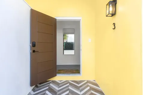 Cable Beach Fourplex New Providence Paradise Island BS