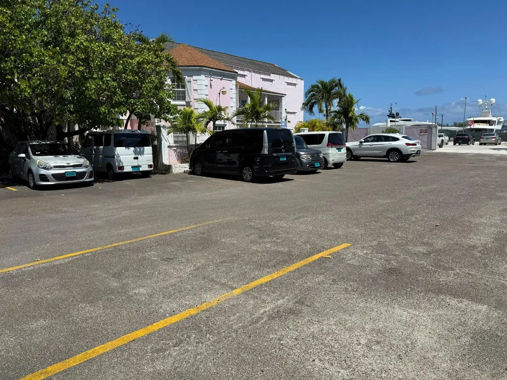 Office 2 Bay Street Business Cente New Providence Paradise Island BS