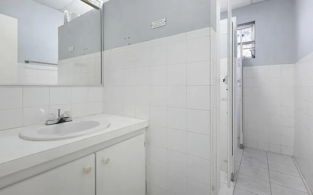 East Street & Palm Tree Avenue New Providence Paradise Island BS