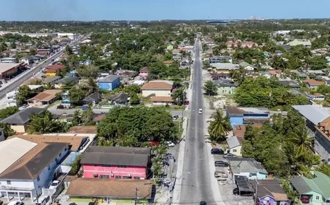East Street & Palm Tree Avenue New Providence Paradise Island BS