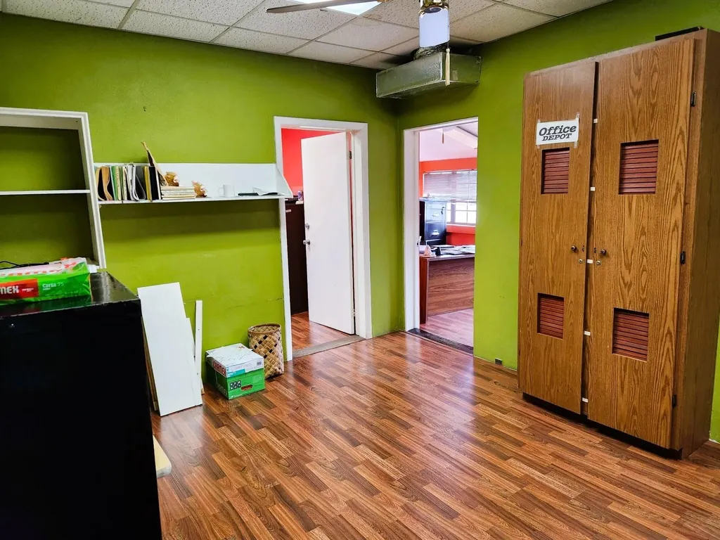 #76 Dowdeswell Street New Providence Paradise Island BS