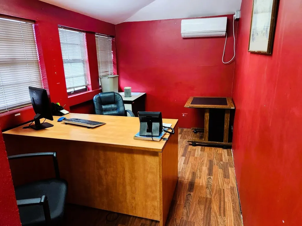 #76 Dowdeswell Street New Providence Paradise Island BS