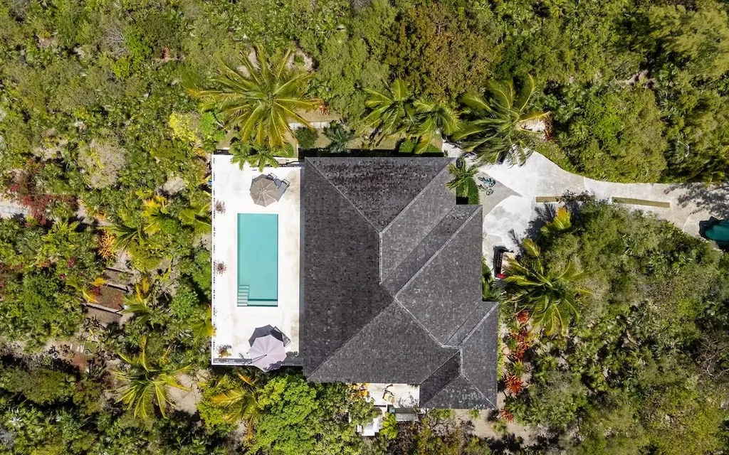 Whatavue Windermere Isl. Eleuthera BS