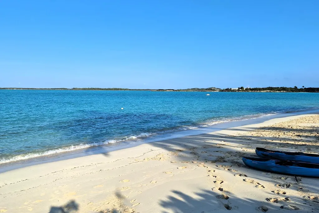 Auxillary Road Queens Hig 19502 Exuma BS