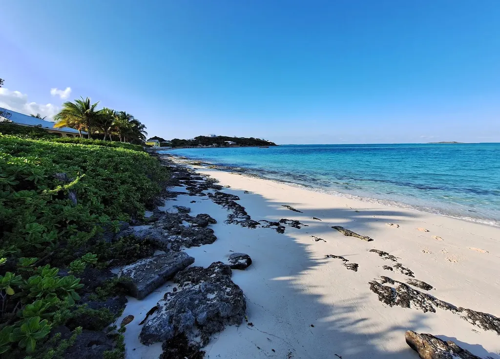 Auxillary Road Queens Hig 19502 Exuma BS