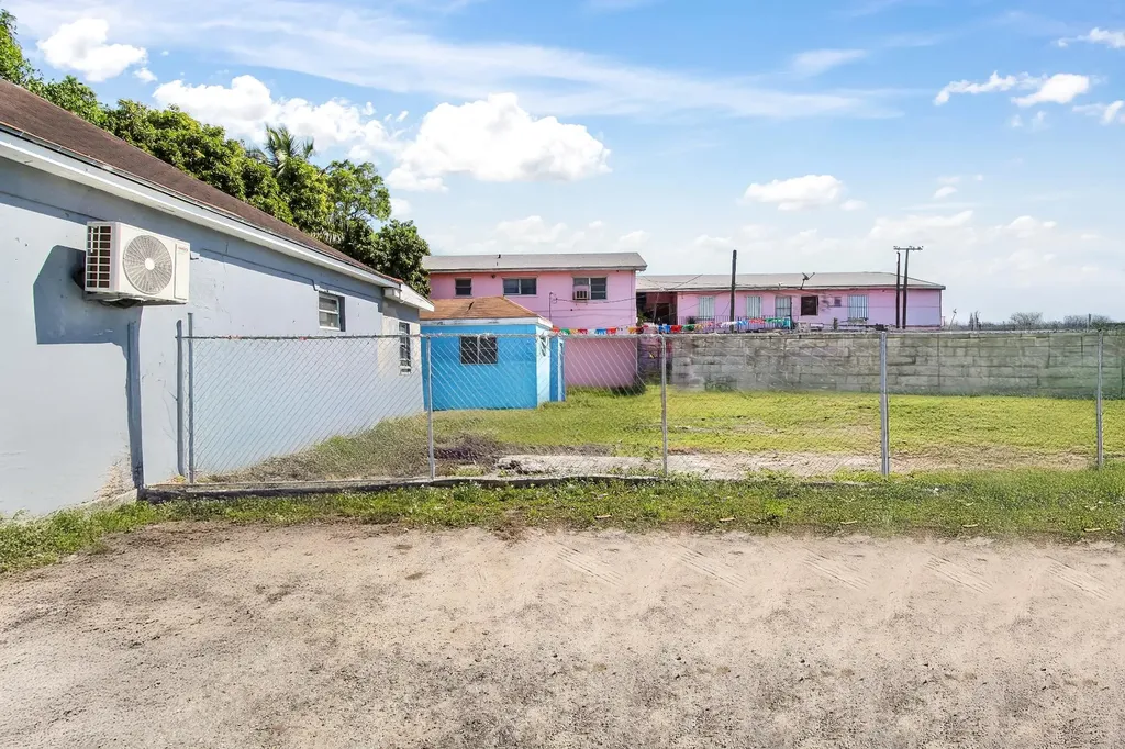 Wulff Road 23 New Providence Paradise Island BS