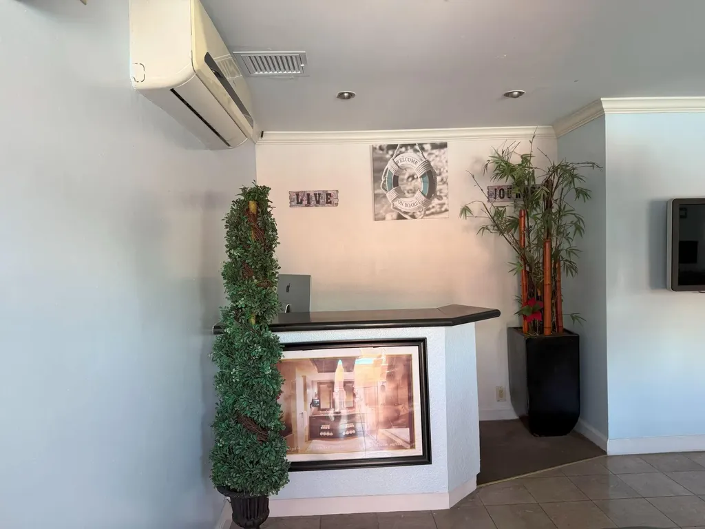 #2 & #3 Port Of Call Boutique Resort Grand Bahama Freeport BS