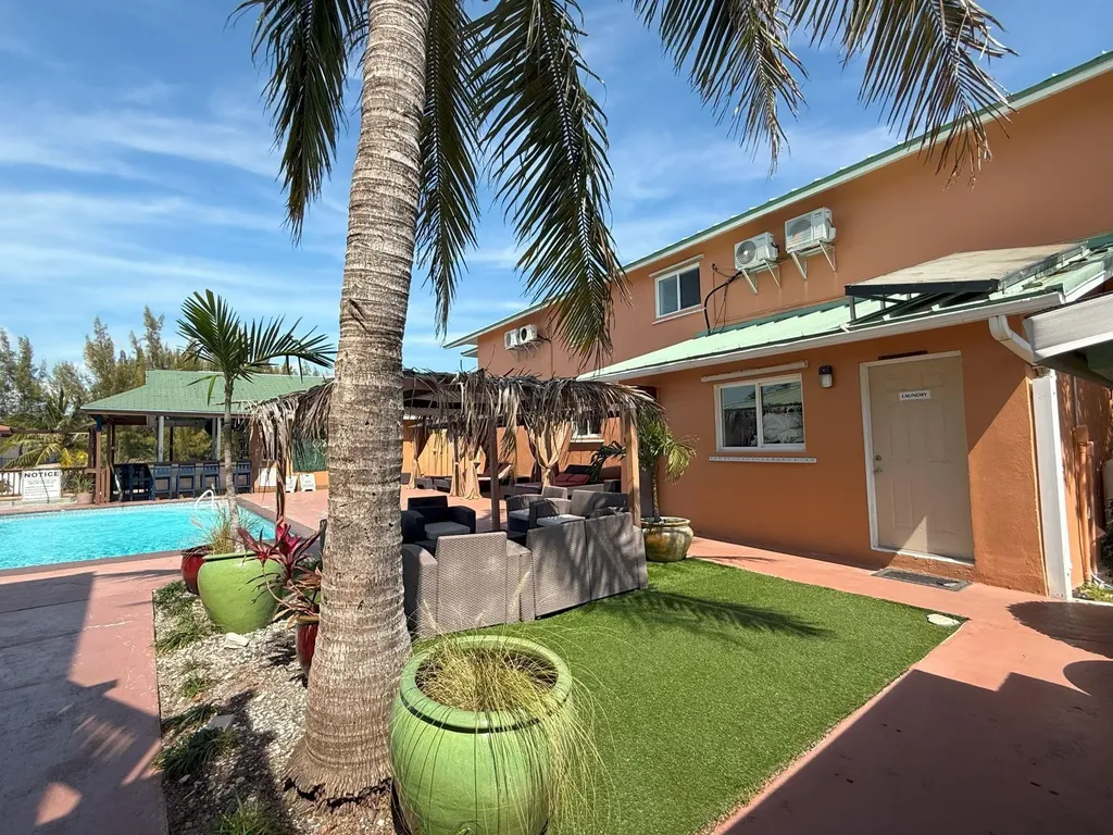 #2 & #3 Port Of Call Boutique Resort Grand Bahama Freeport BS