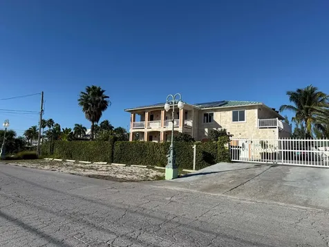 #2 & #3 Port Of Call Boutique Resort Grand Bahama Freeport BS