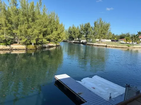 #2 & #3 Port Of Call Boutique Resort Grand Bahama Freeport BS