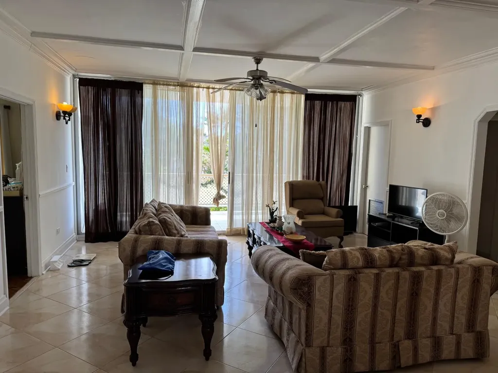 Rawson Court Cable Beach New Providence Paradise Island BS