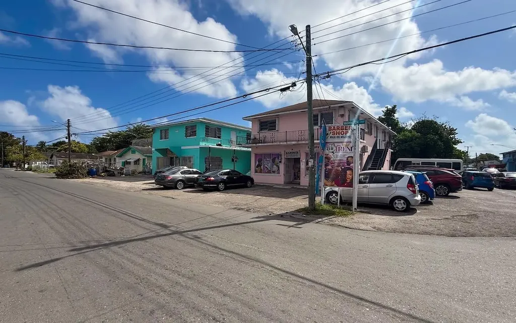#77 Washington Street New Providence Paradise Island BS