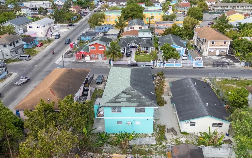 #77 Washington Street New Providence Paradise Island BS