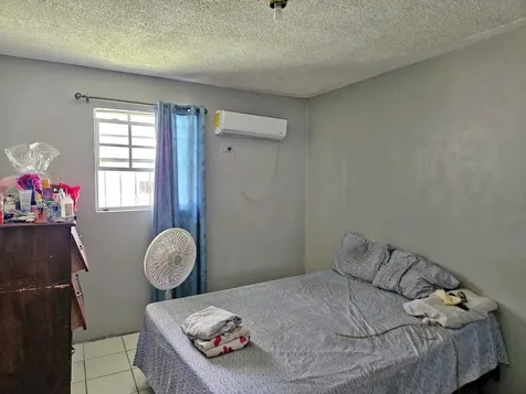 Carmen Close Sub. New Providence Paradise Island BS