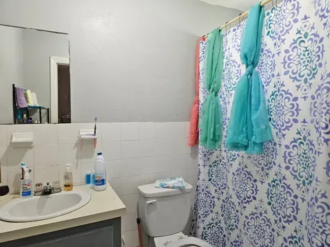 Carmen Close Sub. New Providence Paradise Island BS