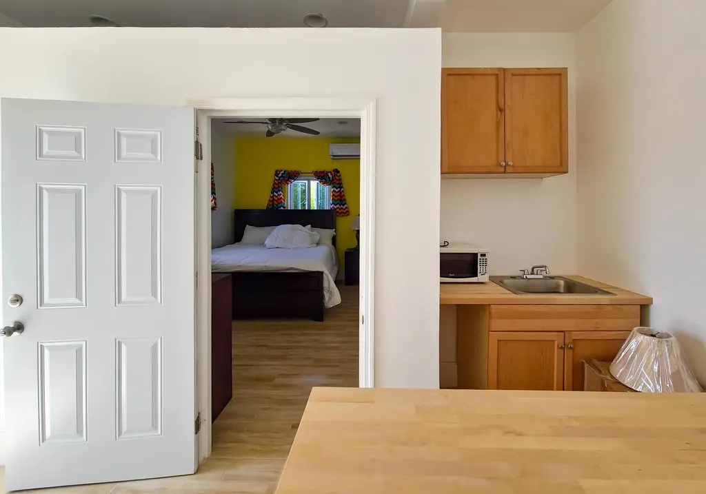 Statyra Vane- Deep Creek Andros BS