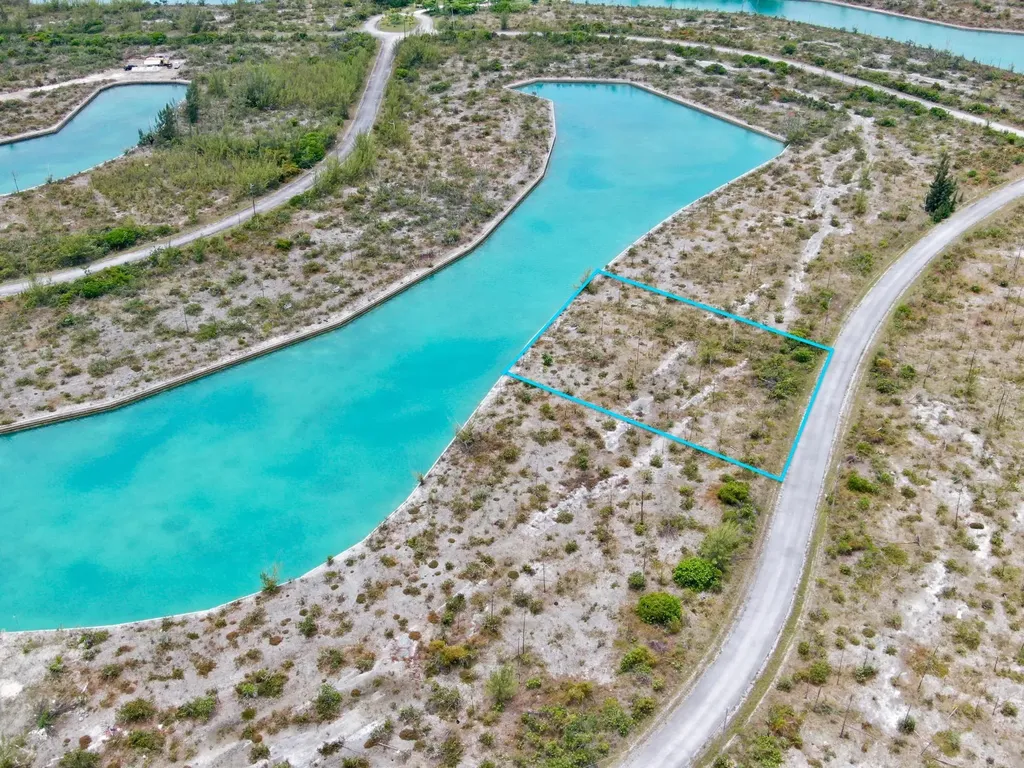 Breech Drive 30 Grand Bahama Freeport BS