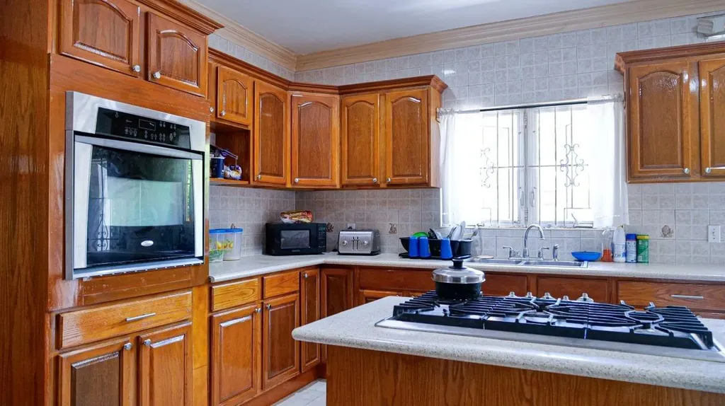 Gladstone Road New Providence Paradise Island BS