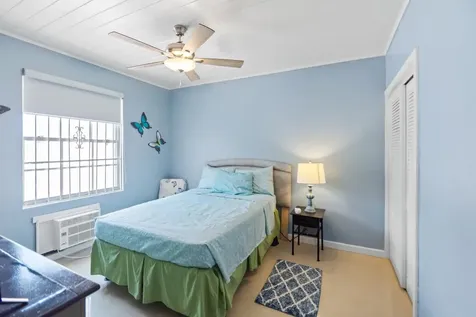 Unit 23a Towers Of Cable New Providence Paradise Island BS