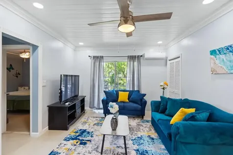 Unit 23a Towers Of Cable New Providence Paradise Island BS