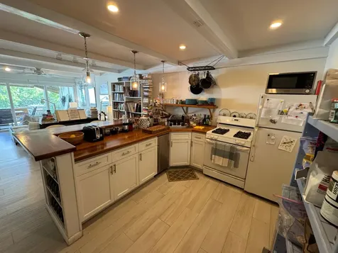 West Bay Stret New Providence Paradise Island BS